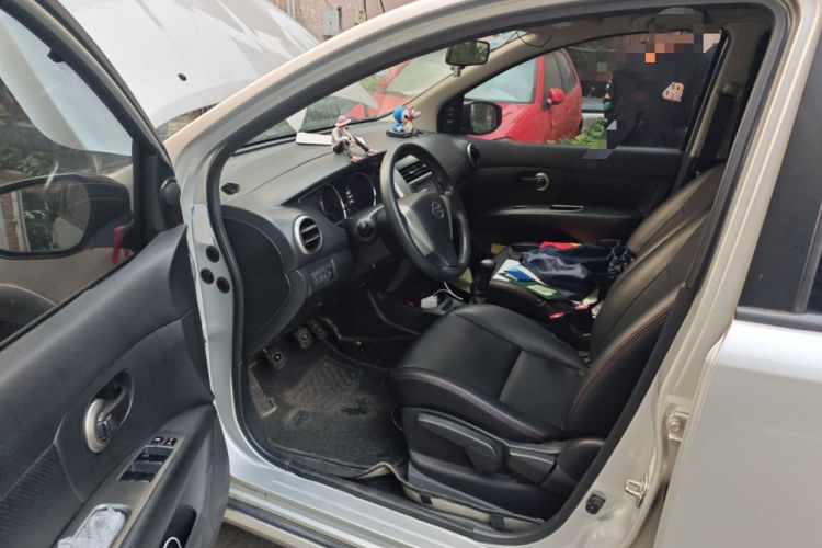 Used Nissan Livina 2013 Jingrui 1.6XL Manual Comfort Edition
