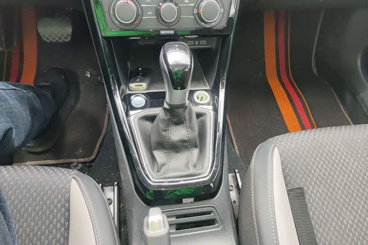 Used Volkswagen Tacqua 2023 200TSI DSG Joy-Connect Edition