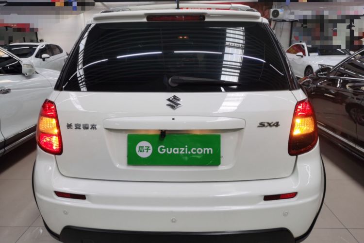 Used Suzuki SX4 2016 1.6L Automatic Classic Edition
