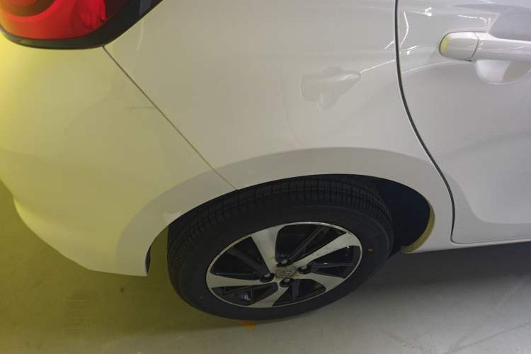 Used Toyota YARiS L 2019 1.5E CVT Dynamic Edition China VI compliant
