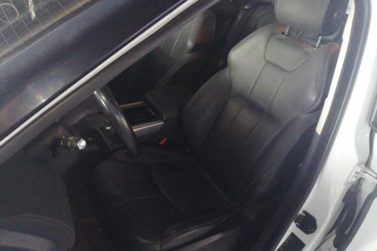 Used Land Rover Range Rover Evoque 2016 2.0T SE PLUS Smart Enjoyment Edition
