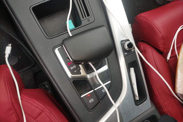 Used Audi A4L 2024 40 TFSI Fashion Dynamic Model
