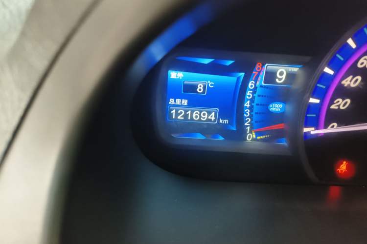 Used BYD S6 2014 2.0L Manual Luxury 5-Seater