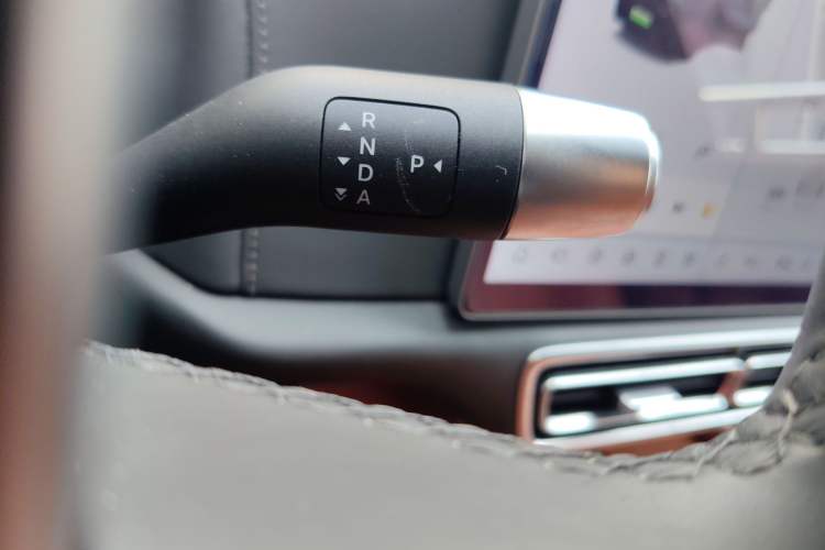 Used Li Auto L8 2023 Pro Model
