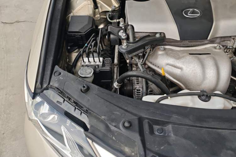 Used Lexus ES 2016 200 Midnight Special Limited Edition
