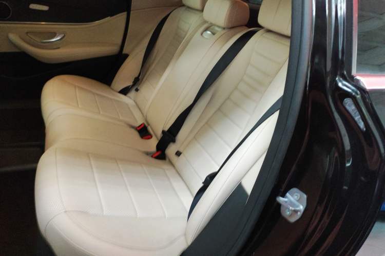 Used Mercedes-Benz E-Class 2019 Restyled E 300 L Sporty and Stylish Edition
