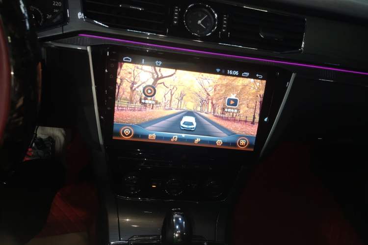 Used Volkswagen Passat 2017 330TSI DSG Luxury Edition
