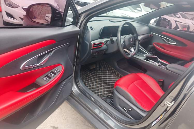 Used Changan UNI-T 2020 1.5T Prestige Version