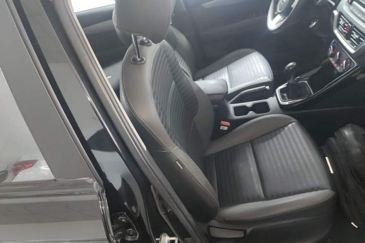 Used Kia Sportage R 2018 2.0L Manual Fashion Edition China V Standard