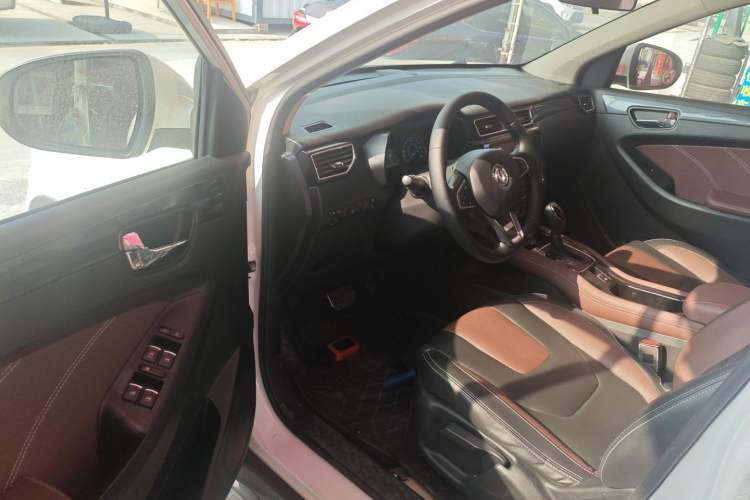 Used Dongfeng Fengon 580 2017 Revised Version 1.5T CVT Luxury Edition