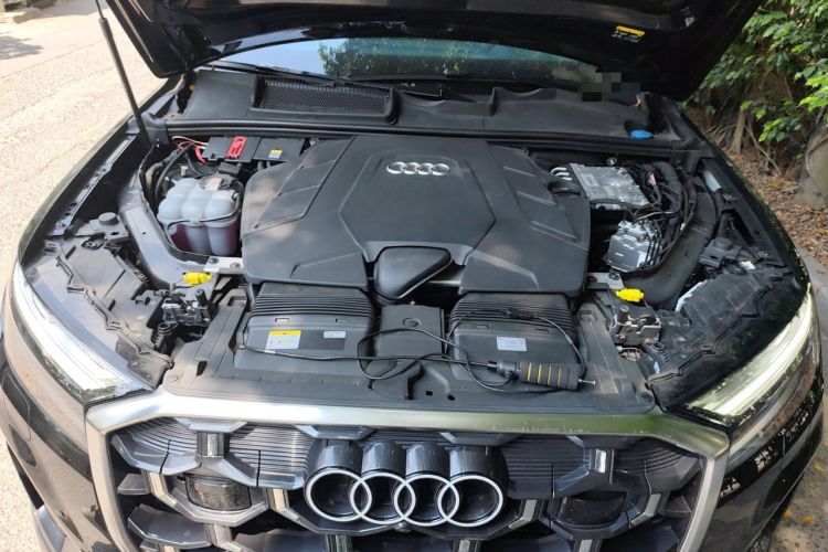 Used Audi Q7 2024 55 TFSI quattro S line Sport model
