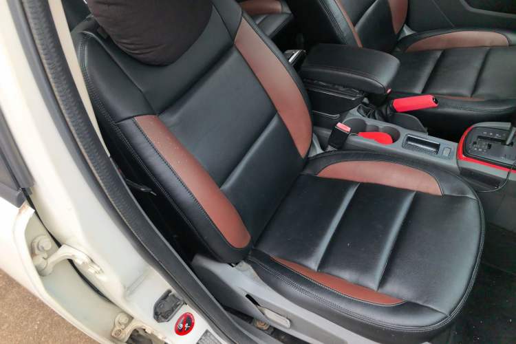 Used Ford Focus 2013 Hatchback Classic 1.8L Automatic Base Model
