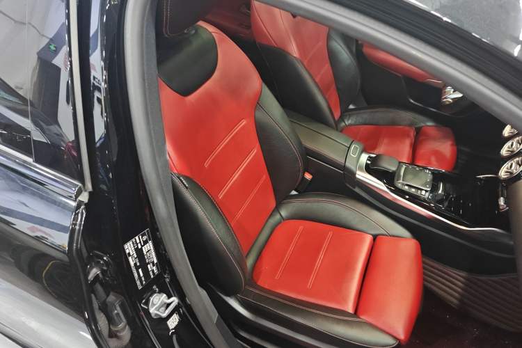 Used Mercedes-Benz A-AMG 2019 AMG A 35 L 4MATIC
