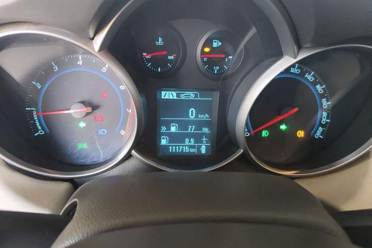 Used Chevrolet Cruze 2015 1.5L Classic SE MT
