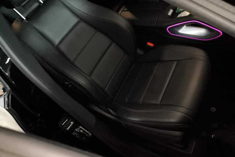 Used Mercedes-Benz GLE Coupe 2020 GLE 450 4MATIC Coupe SUV Fashion Model