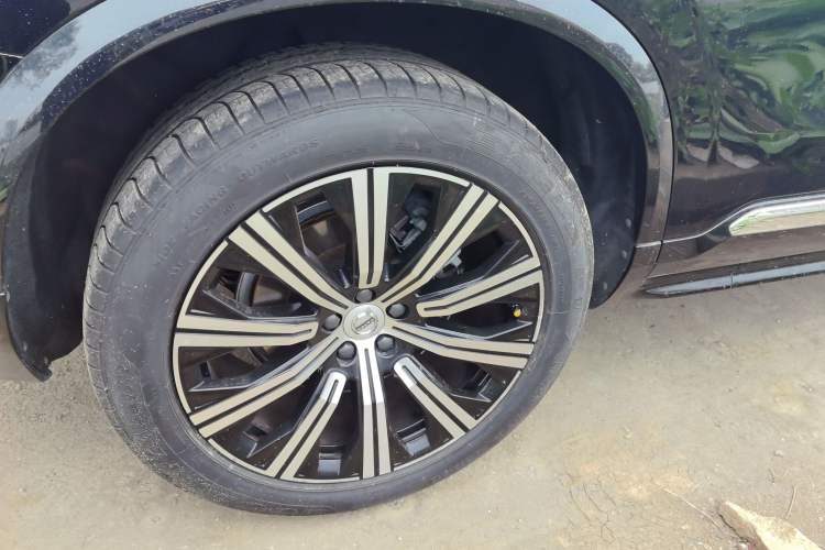 Used Volvo XC90 2019 T6 Zhiyi Edition 7-Seater China VI Standard
