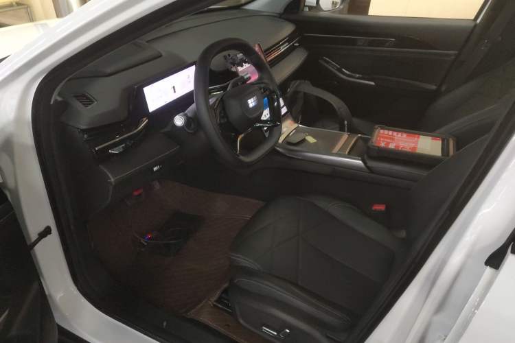 Used  L6 2024 60km PLUS Dragon Edition