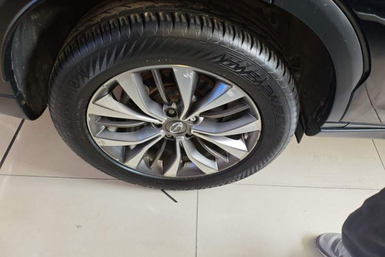 Used GAC Trumpchi GS8 2017 320T Two-Wheel Drive Luxury Smart Connectivity Version (7 Seats)