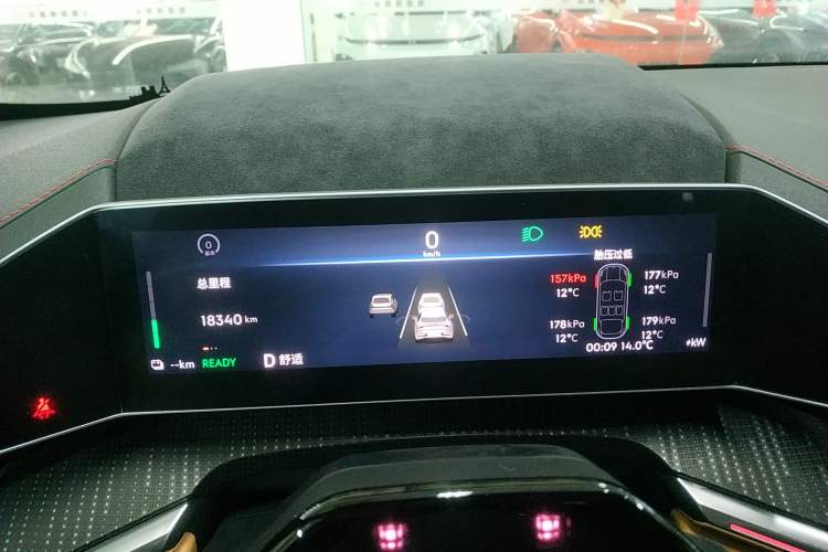 Used Zeekr 001 2022 Ultra-Long Range Dual-Motor YOU Version
