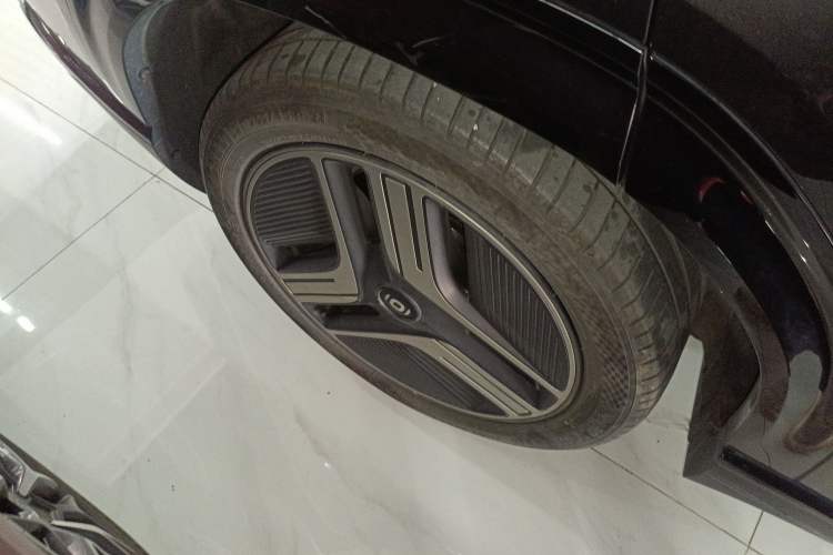 Used  E07 2025 All-Electric 4x4 with 90 kWh Max Intelligent Driving Version