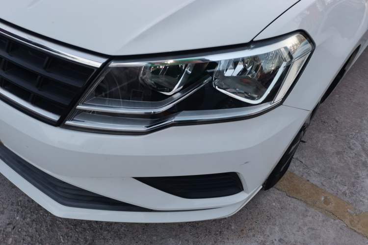 Used Volkswagen Jetta 2017 1.5L Manual Fashion Edition
