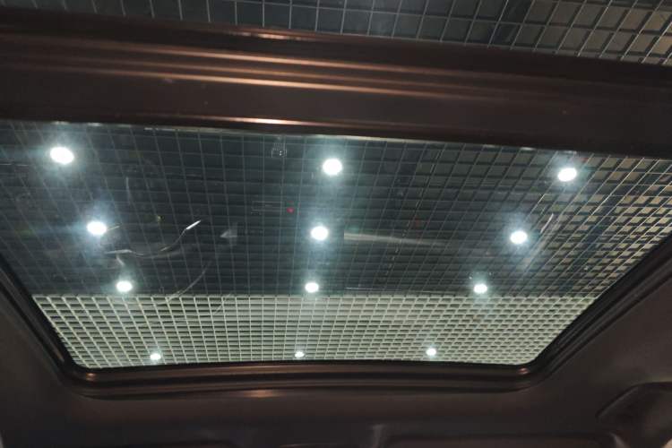 Used GAC Trumpchi GS8 2022 Linghang Series 2.0 TGDI Two-Wheel-Drive Luxury Smart Connectivity Version (7 Seats)
