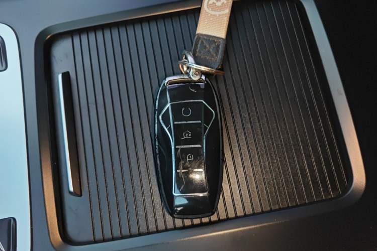 Used BYD Tang 2018 2.0T Automatic Smart Connect Prestige 7-Seater China V Standard
