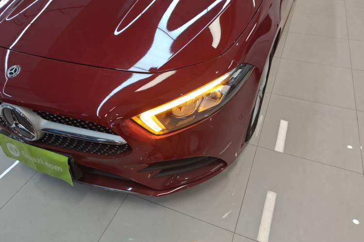 Used Mercedes-Benz A-Class 2020 Restyled A 200 L Sport Sedan Fashion Version
