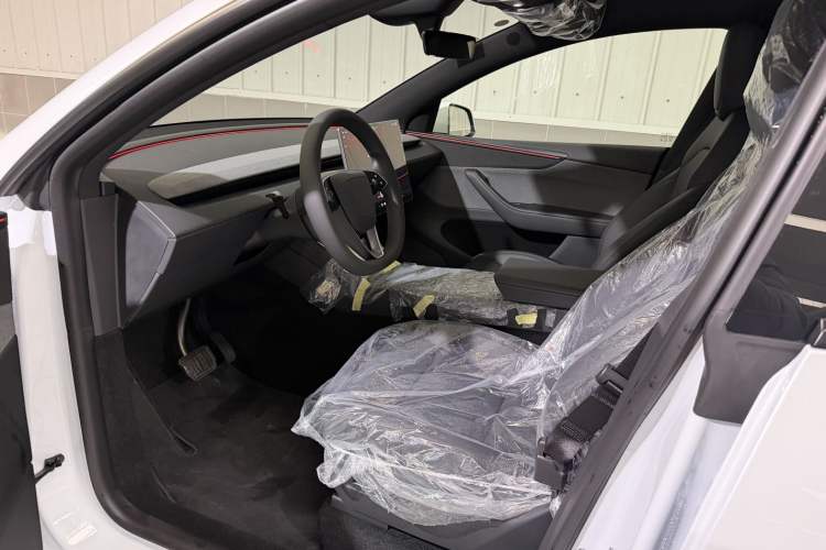 Used Tesla Model Y 2026 Rear-Drive Model