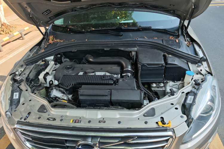 Used Volvo XC60 2016 T5 AWD Zhiyuan Edition
