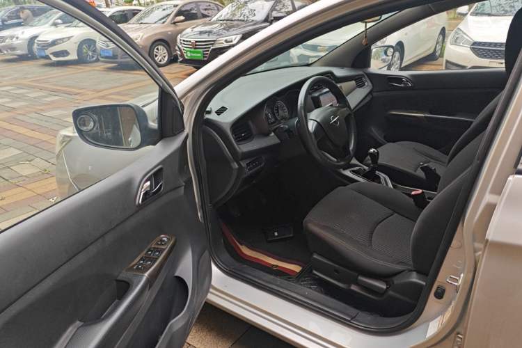 Used Haima M3 2016 1.5L Manual Comfort Model
