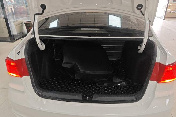 Used Volkswagen Santana 2021 1.5L Automatic Fashion Edition
