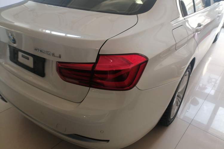 Used BMW 3 Series 2017 320Li xDrive Fashion Model
