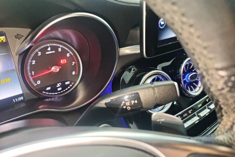 Used Mercedes-Benz C-Class 2017 Facelift C 200 Coupe
