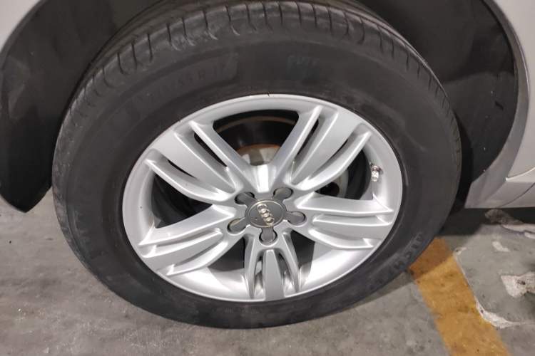 Used Audi Q3 2015 35 TFSI Comfort Model
