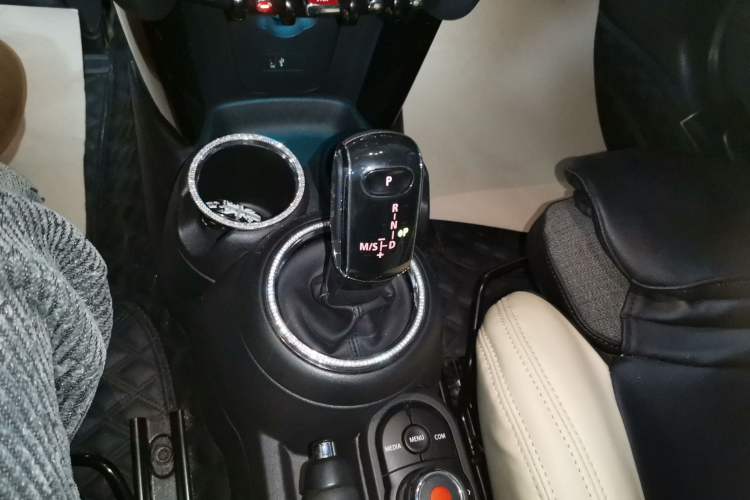 Used  MINI 2019 1.5T COOPER Classic Edition
