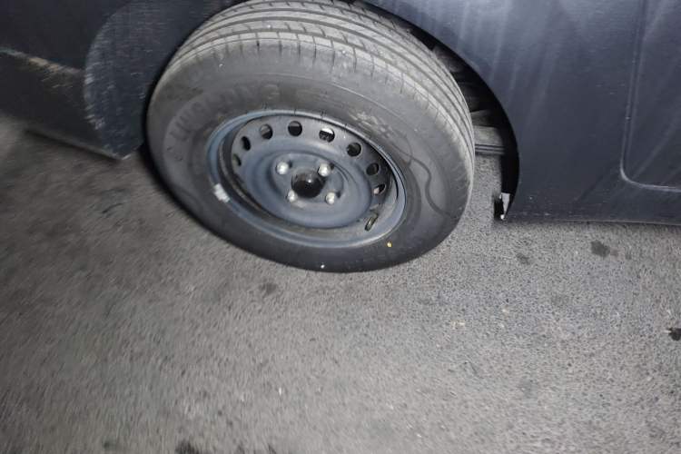 Used Wuling Hongguang New Energy 2024 All-Electric Model 300KM Practical Version
