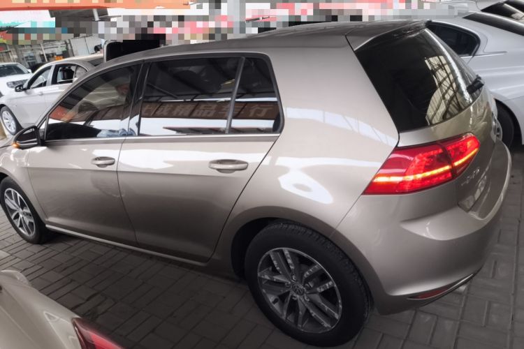 Used Volkswagen Golf 2016 230TSI Automatic Luxury Version
