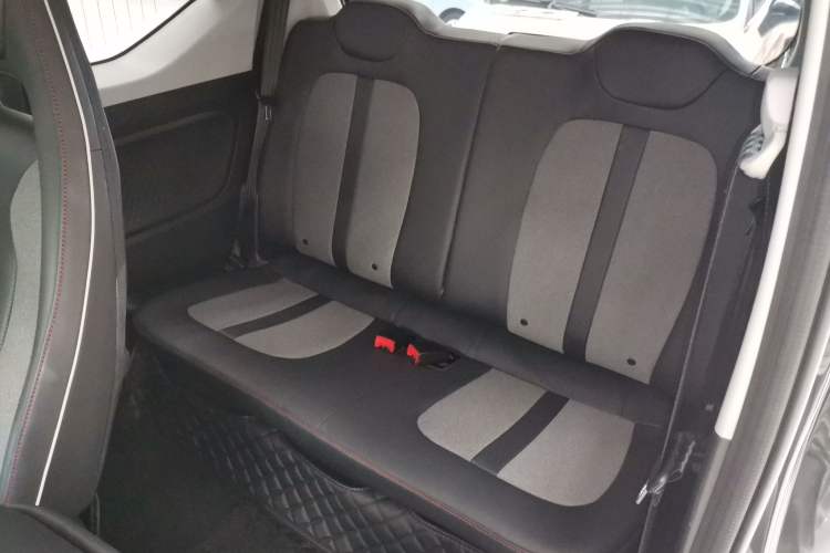 Used Wuling Hongguang MINIEV 2022 GAMEBOY 300km Enthusiast Model with Lithium Iron Phosphate
