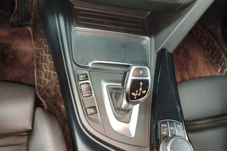 Used BMW 3 Series 2018 320Li Leading Model M Sport Package