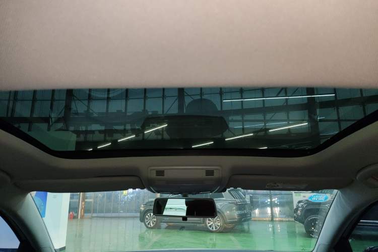 Used Volkswagen Golf 2017 230TSI Automatic Comfort Edition – Celebrating Milestone of One Million Units
