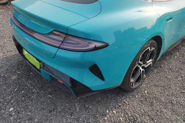 Used  SU7 2024 Rear-Drive Long-Range Intelligent Driving Version
