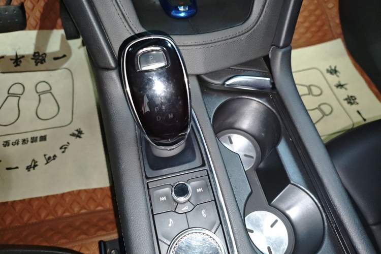 Used Cadillac XT6 2022 2.0T Six-Seater Four-Wheel-Drive Luxury Version