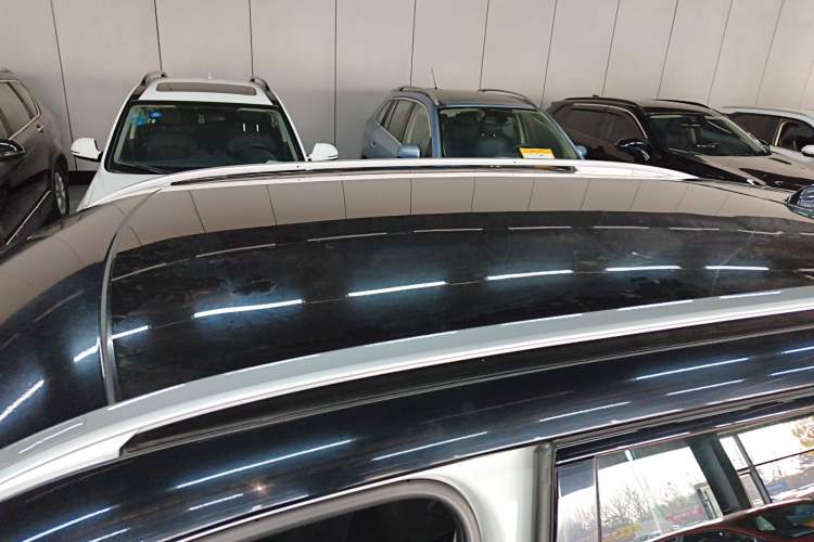 Used Land Rover Discovery Sport 2019 240 PS SE Version China VI Standard
