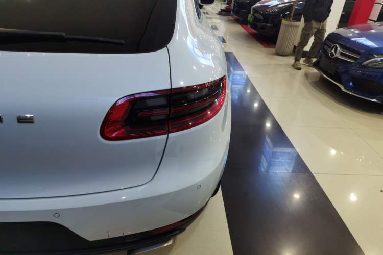 Used Porsche Macan 2017 Macan 2.0T
