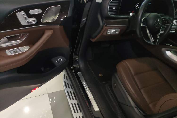 Used Mercedes-Benz GLE 2024 GLE 350 4MATIC Stylish Model
