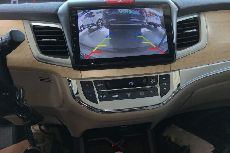 Used Honda Jade 2013 1.8L automatic Comfort version 5 seats