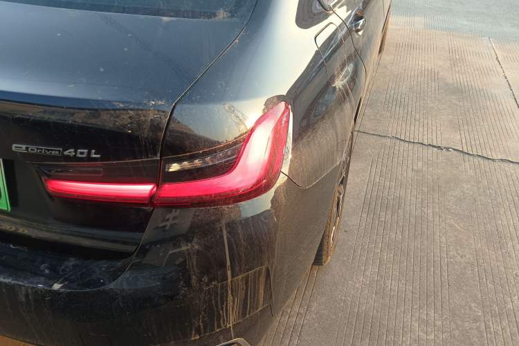 Used BMW i3 2023 eDrive 40 L Midnight Edition
