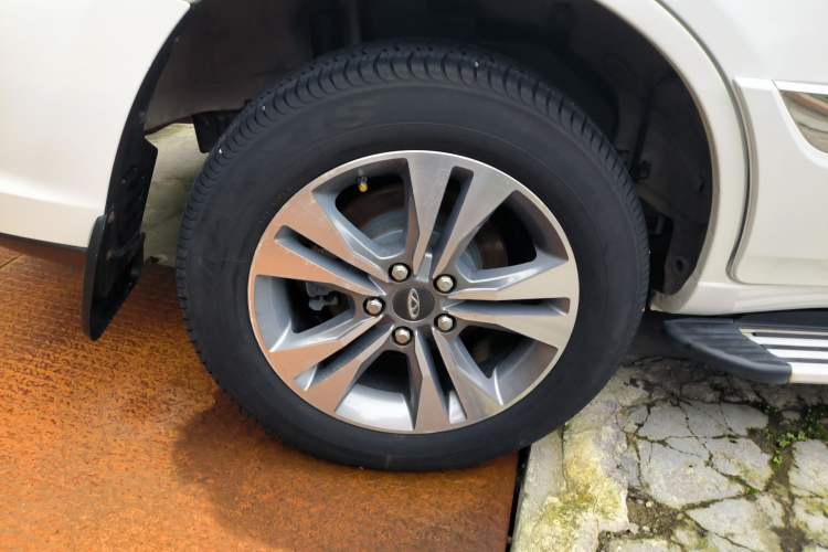 Used Chery Tiggo 3 2015 1.6L Manual Zhishang Sport Edition
