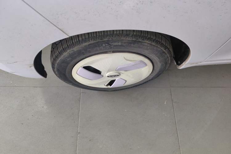 Used Chery QQ Ice Cream 2022 170km Sundae Phosphate Lithium-Ion